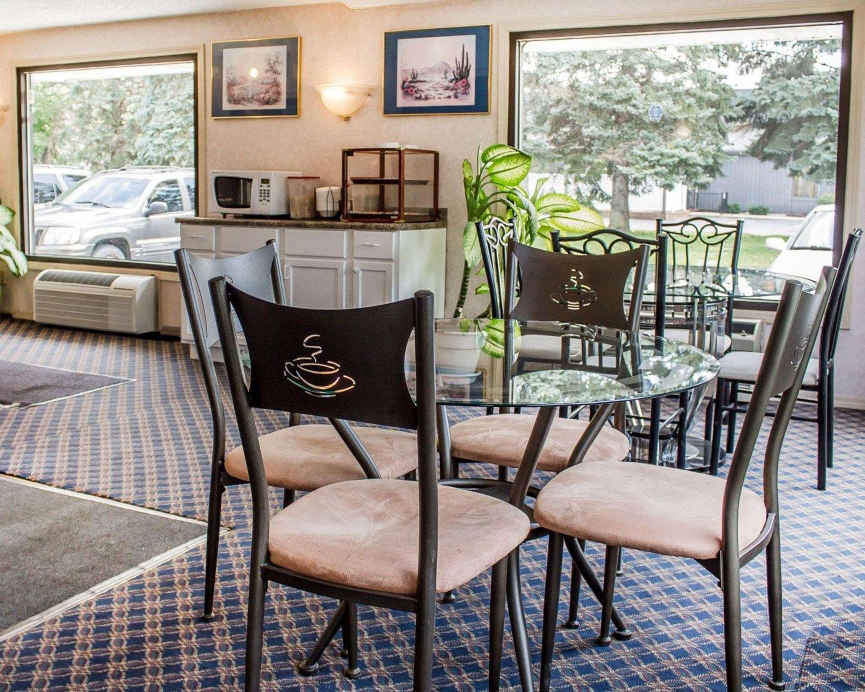 Rodeway Inn Финдли Экстерьер фото